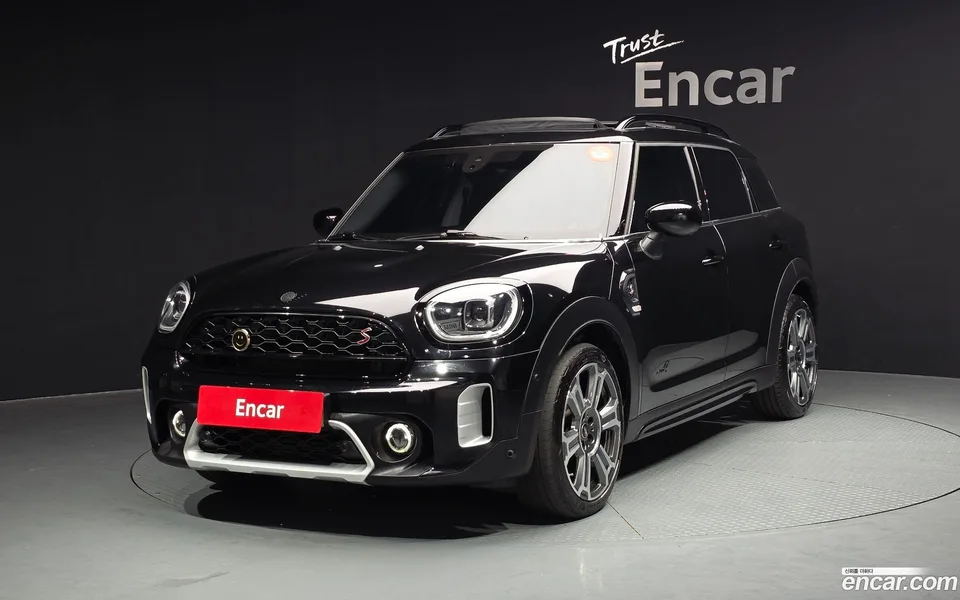 MINI Cooper S Countryman ALL4 2023 — фото 1, купить с доставкой в Москву