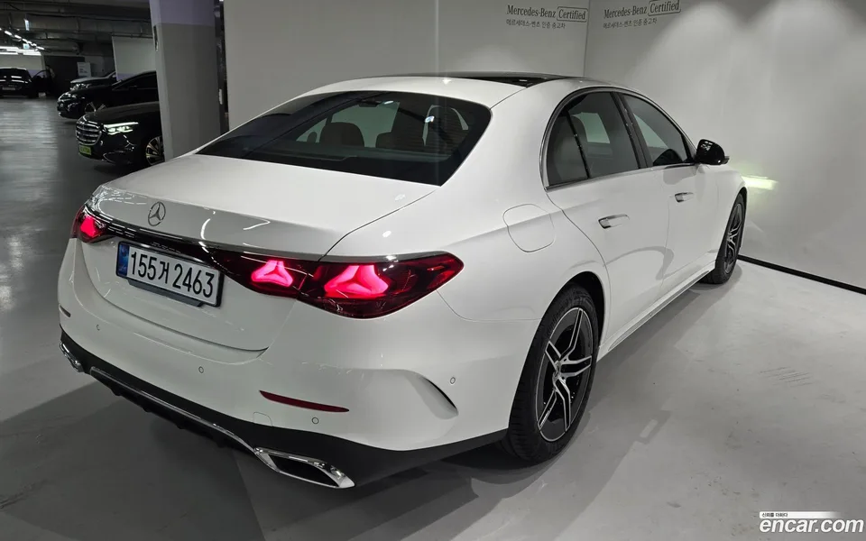 Mercedes-Benz E-Class E200 AMG Line 2025 — миниатюра 4