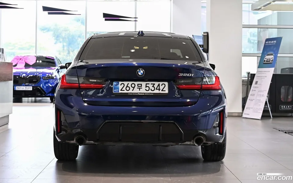 BMW 3 Series 320i M 2025 — миниатюра 3