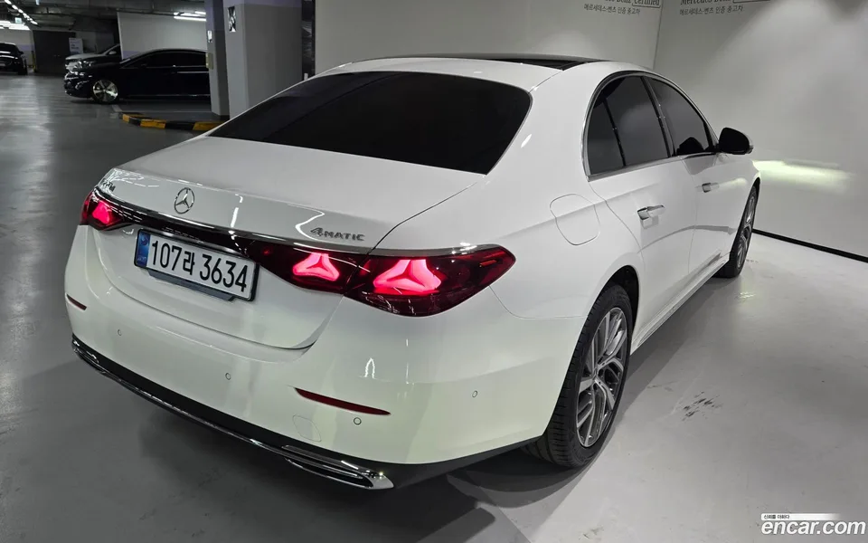 Mercedes-Benz E-Class E220d 4MATIC 2025 — миниатюра 4