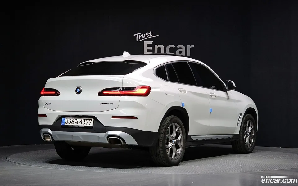 BMW X4 xDrive20i xLine 2022 — миниатюра 2