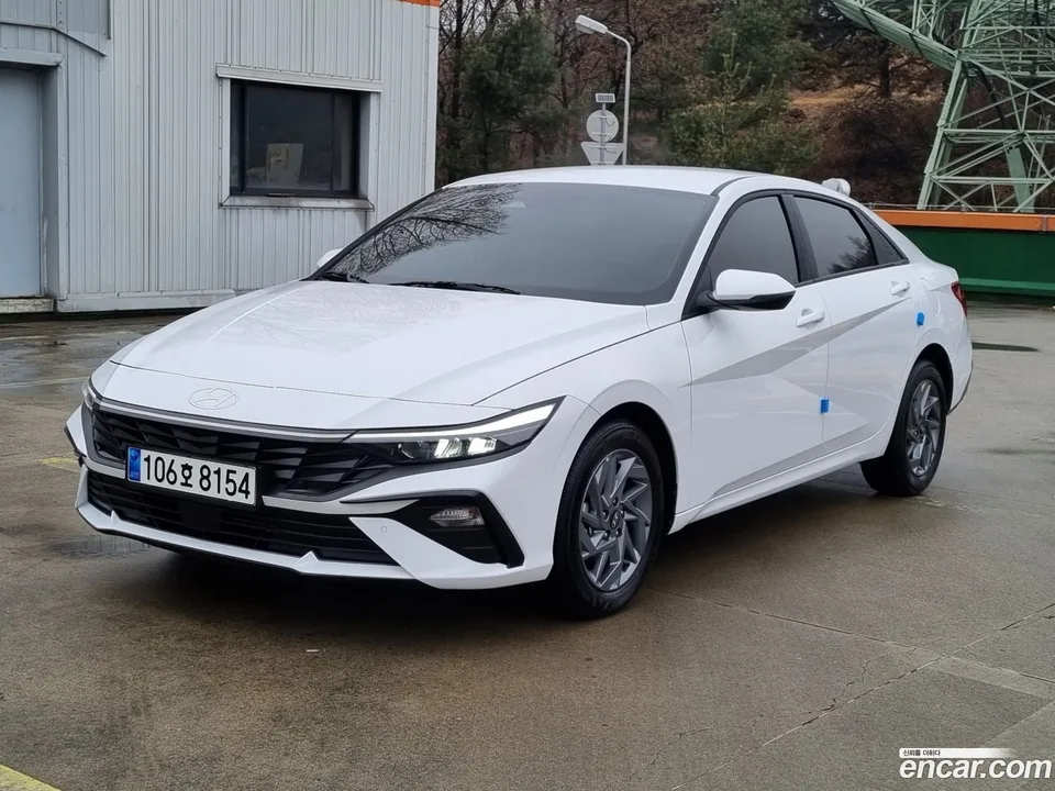 Hyundai Avante CN7 1.6 2023 — фото 1, купить с доставкой в Москву