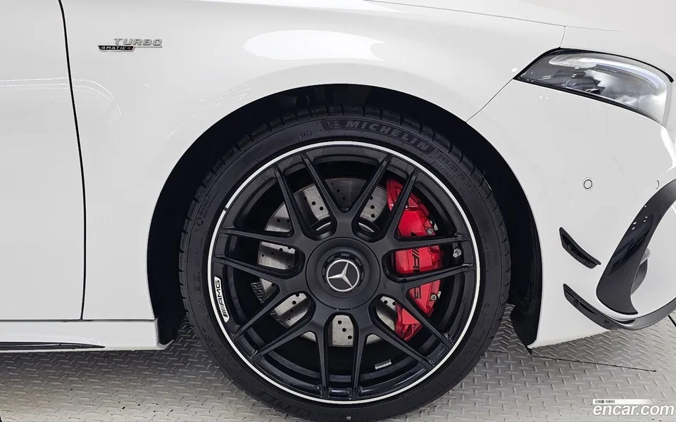 Mercedes-Benz A-Class AMG A45 4MATIC+ 2025 — миниатюра 5