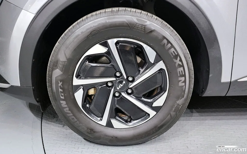 Kia Sportage Hybrid 4WD 2022 — миниатюра 5