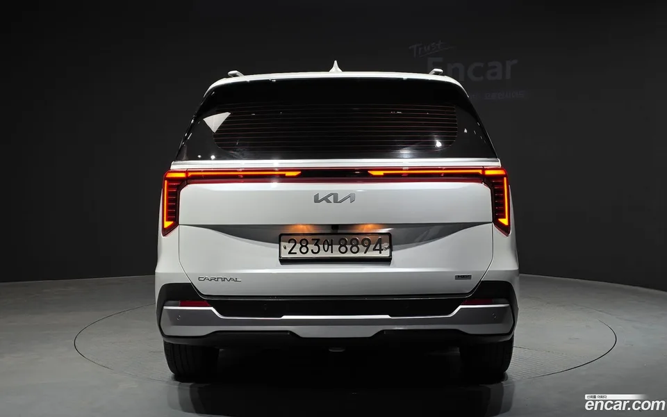 Kia Carnival HEV 9 2025 — миниатюра 4