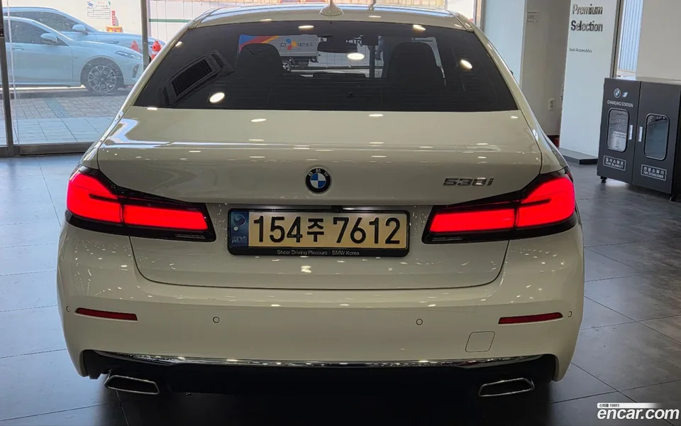 BMW 5 Series 530i 2023 — миниатюра 4