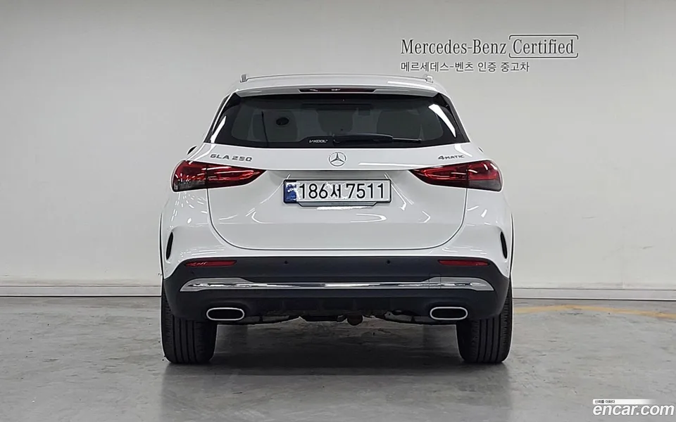 Mercedes-Benz GLA-Class GLA250 4MATIC 2023 — миниатюра 4