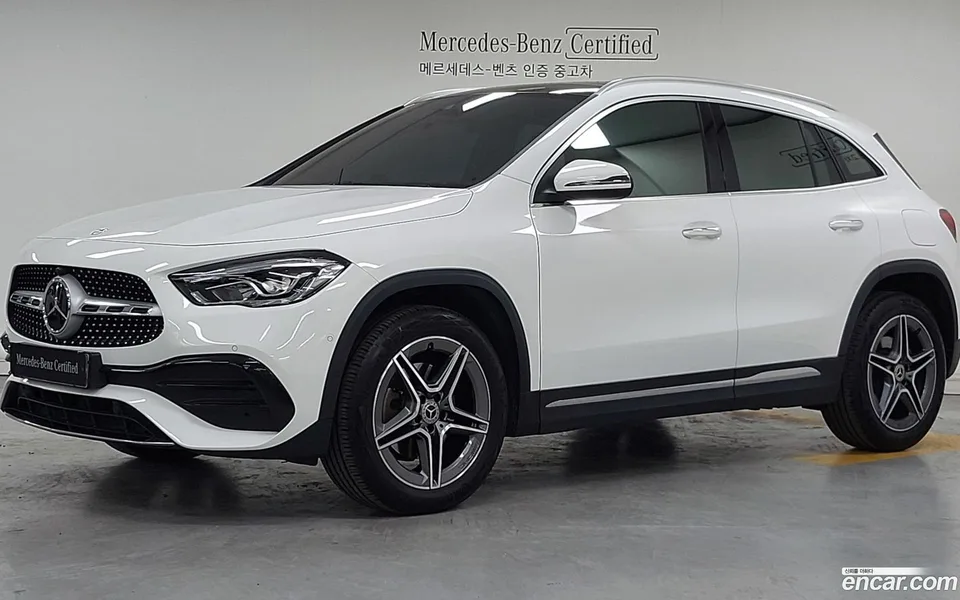 Mercedes-Benz GLA-Class GLA250 4MATIC 2023 — фото 1, купить с доставкой в Москву