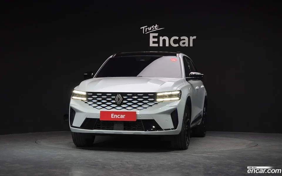 Renault Samsung Grand Koleos 1.5 E-TECH 2WD 2024 — миниатюра 3