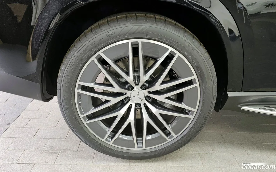 Mercedes-Benz GLE-Class AMG GLE53 4MATIC+ 2025 — миниатюра 5