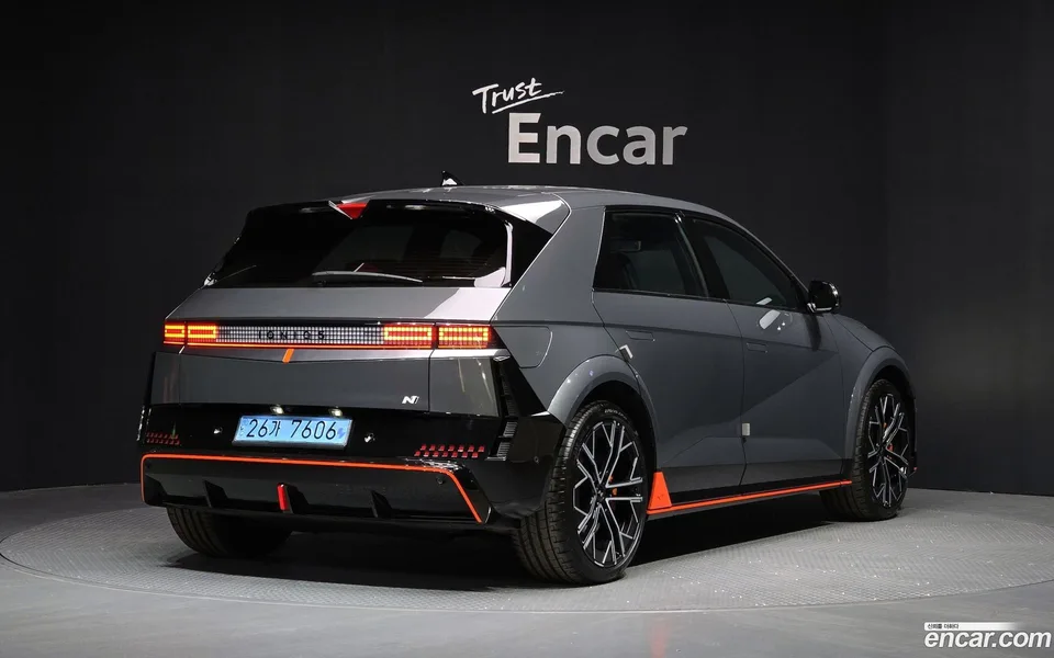 Hyundai Ioniq 5 N 2025 — миниатюра 2