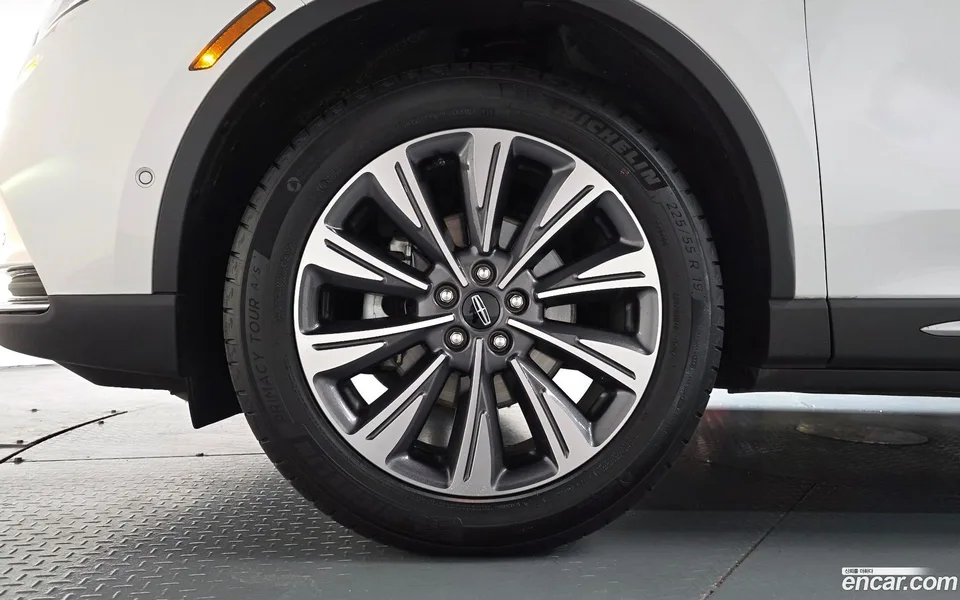 Lincoln Corsair 2.0 AWD 2022 — миниатюра 5