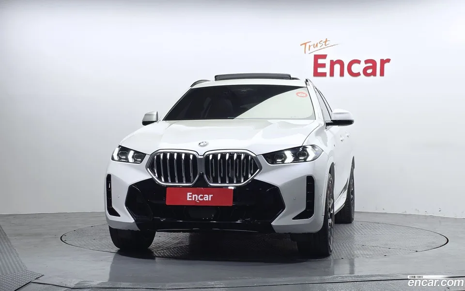 BMW X6 xDrive40i M 2023 — миниатюра 3
