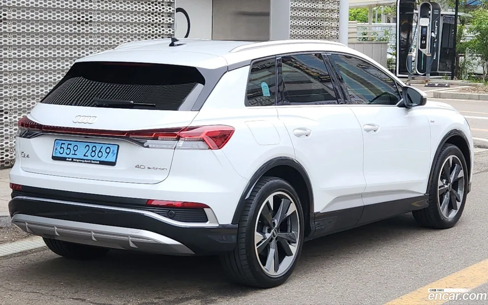 Audi Q4 e-tron 40 2023 — миниатюра 2