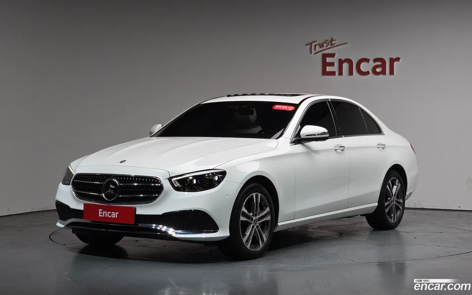 Mercedes-Benz E-Class E350 4MATIC 2022 — фото 1, купить с доставкой в Москву