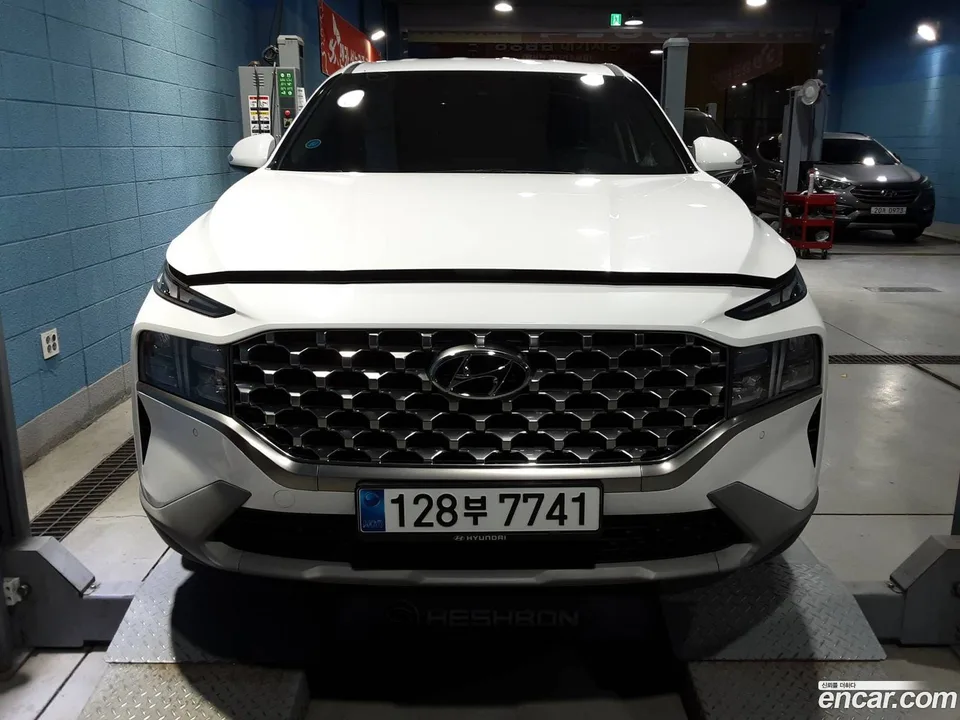 Hyundai Santa Fe HEV 1.6 2WD 2023 — фото 1, купить с доставкой в Москву