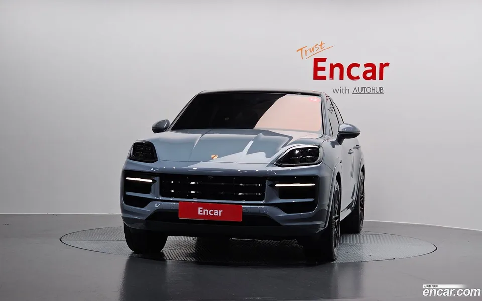 Porsche Cayenne 3.0 E- 2024 — миниатюра 3