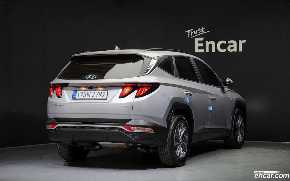 Hyundai Tucson 2.0 4WD 2023 — миниатюра 2