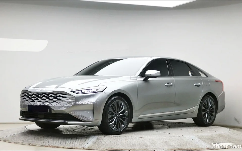 Kia K8 2.5 2WD 2023 — фото 1, купить с доставкой в Москву