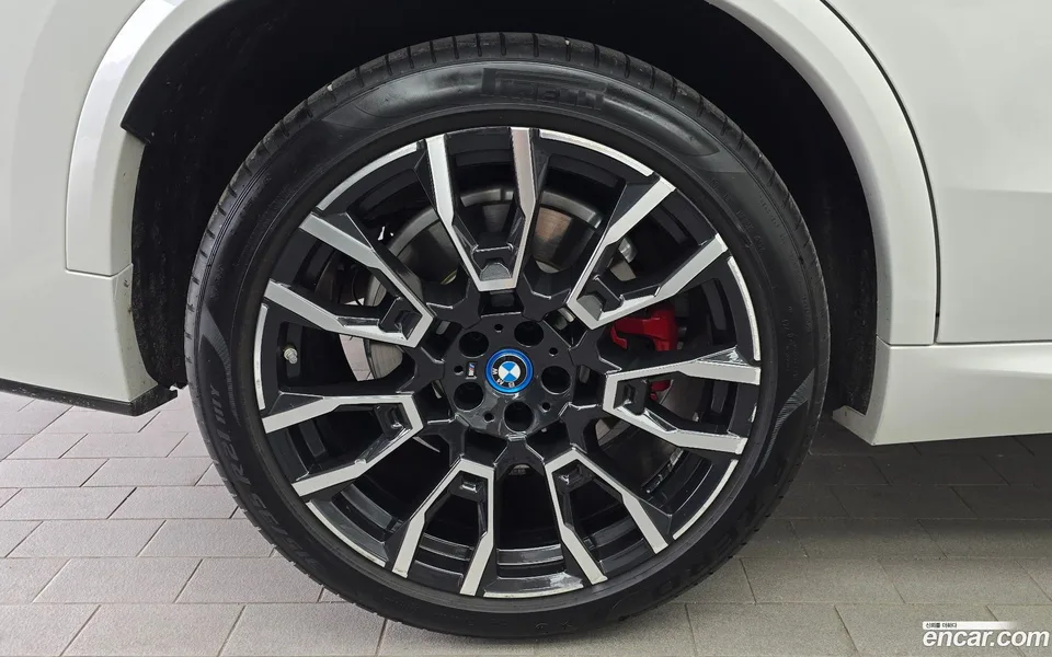BMW X5 xDrive 50e M 2025 — миниатюра 5