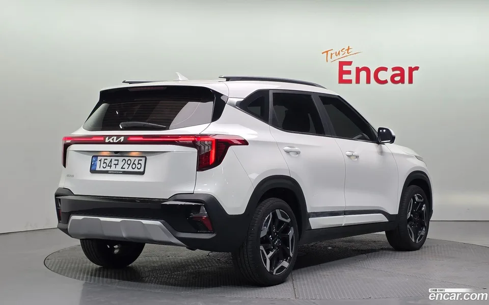 Kia Seltos 2.0 2WD 2022 — миниатюра 2