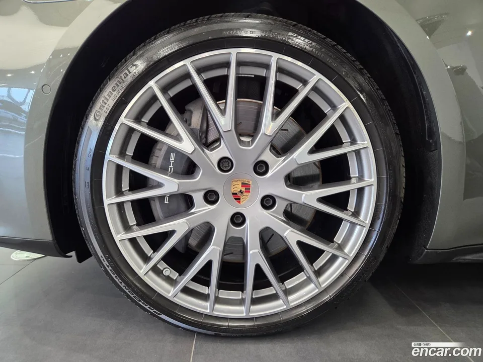 Porsche Panamera (976) 2.9 AWD E- 2025 — миниатюра 5
