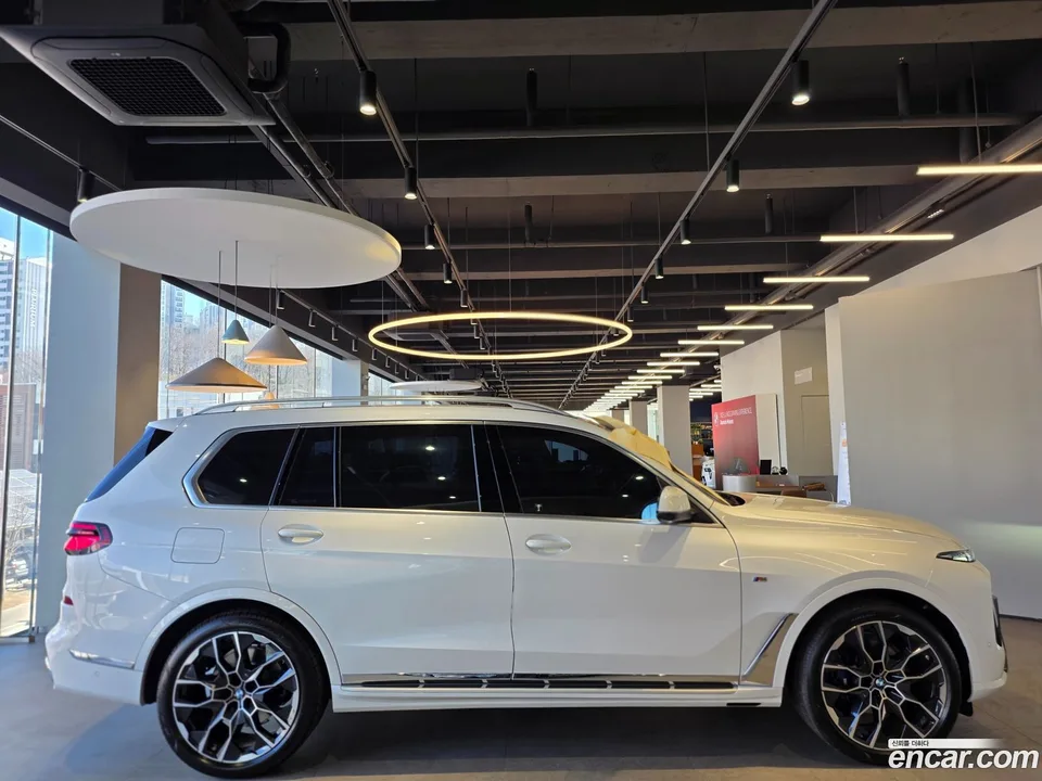 BMW X7 xDrive 40d M 6 2026 — миниатюра 3