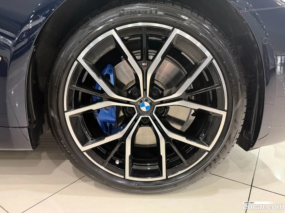 BMW 5 Series 530i M 2023 — миниатюра 5