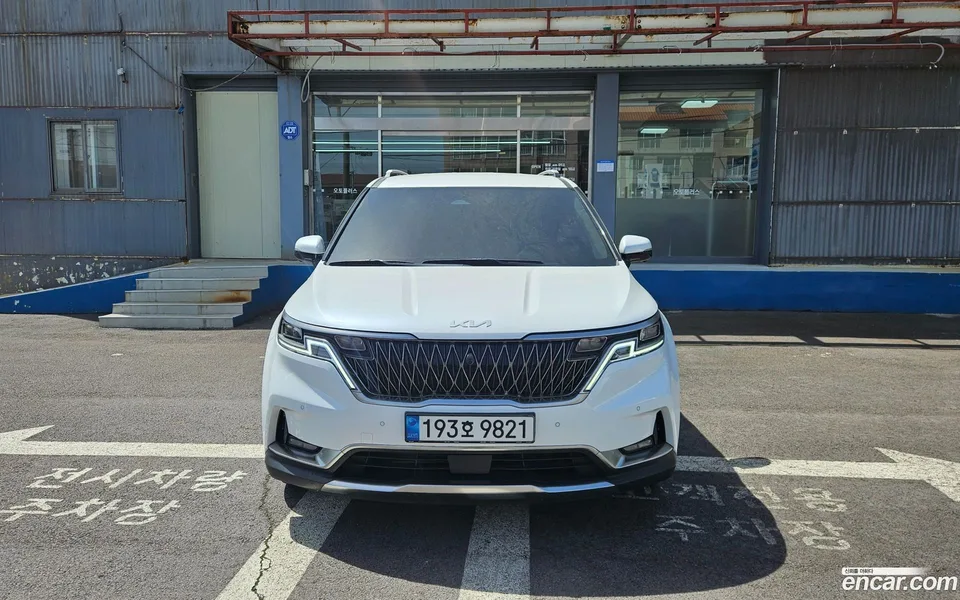 Kia Carnival 9 2023 — миниатюра 2