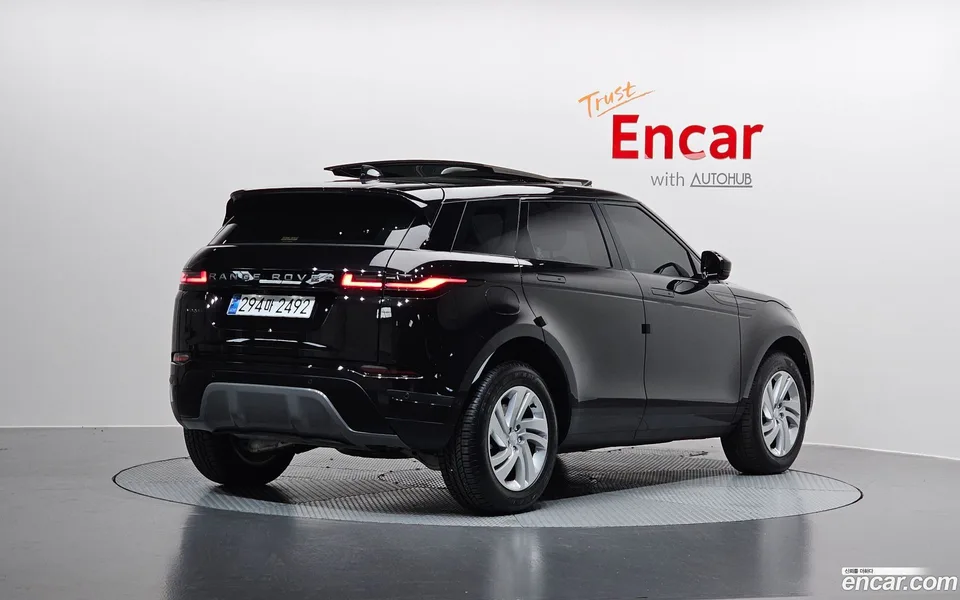 Land Rover Range Rover Evoque P250 S 2025 — миниатюра 2