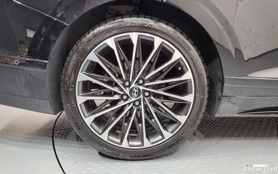 Hyundai Grandeur 2.5 2WD 2023 — миниатюра 5