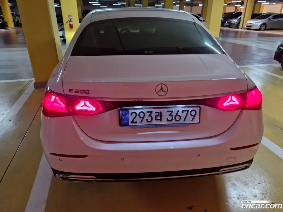 Mercedes-Benz E-Class E200 2024 — миниатюра 2