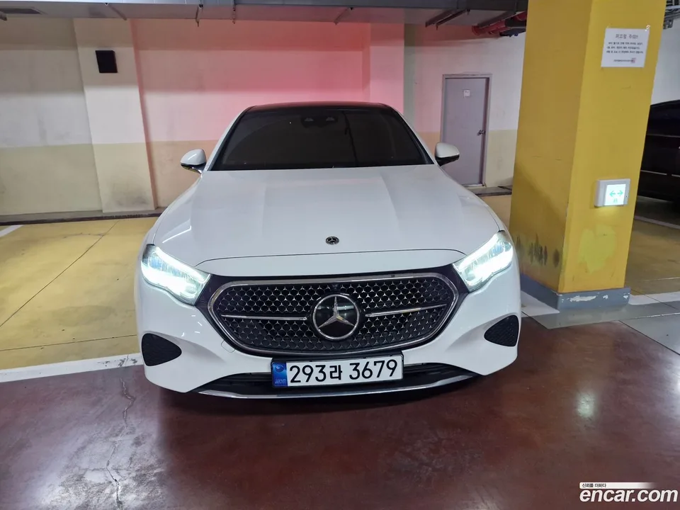 Mercedes-Benz E-Class E200 2024 — фото 1, купить с доставкой в Москву