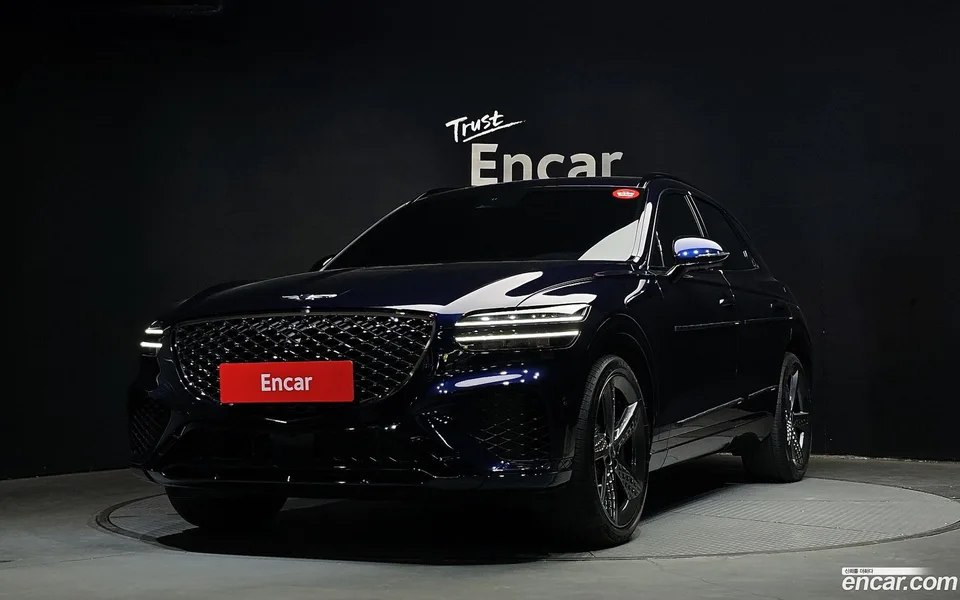 Genesis GV70 2.5T AWD 2023 — фото 1, купить с доставкой в Москву
