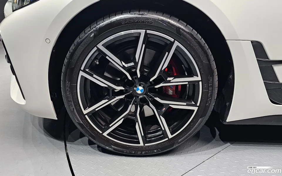 BMW 4 Series 420i M 2025 — миниатюра 5