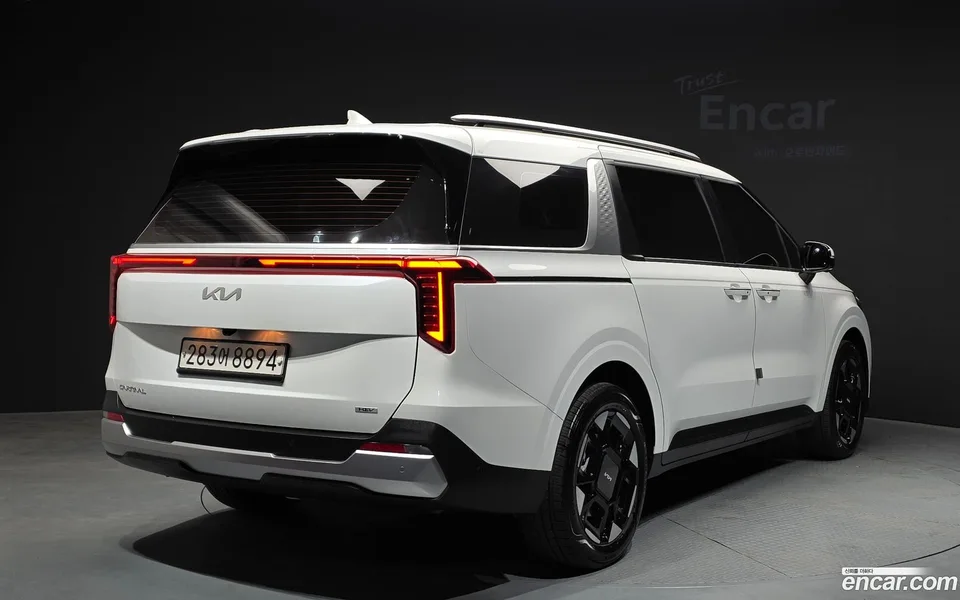 Kia Carnival HEV 9 2025 — миниатюра 2