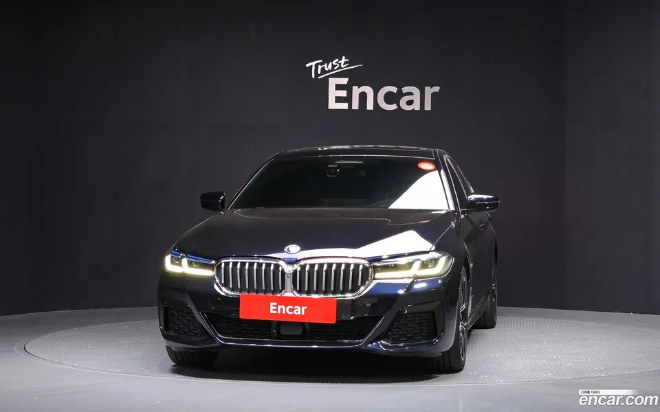 BMW 5 Series 530e M 2022 — миниатюра 3