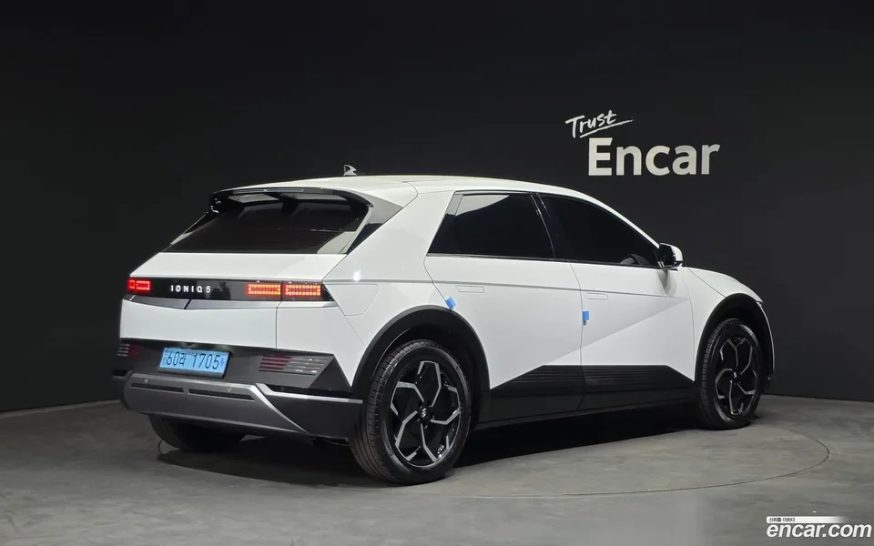Hyundai Ioniq 5 2024 — миниатюра 2