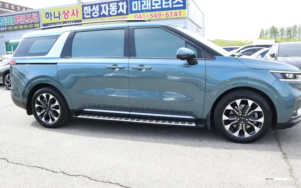 Kia Carnival 9 2023 — миниатюра 2