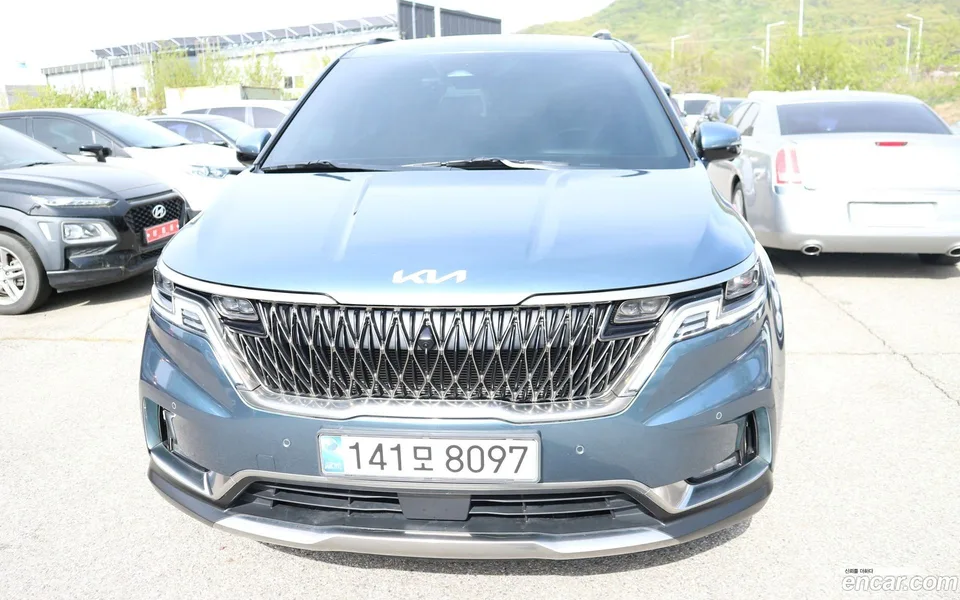 Kia Carnival 9 2023 — фото 1, купить с доставкой в Москву