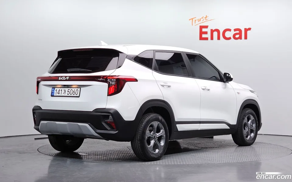 Kia Seltos 1.6 2WD 2024 — миниатюра 2