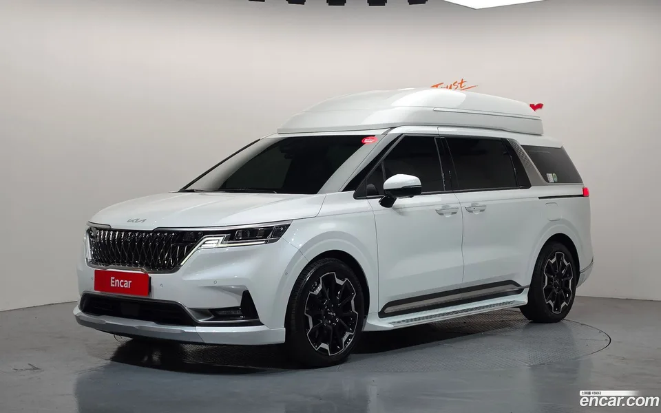 Kia Carnival 9 2023 — фото 1, купить с доставкой в Москву