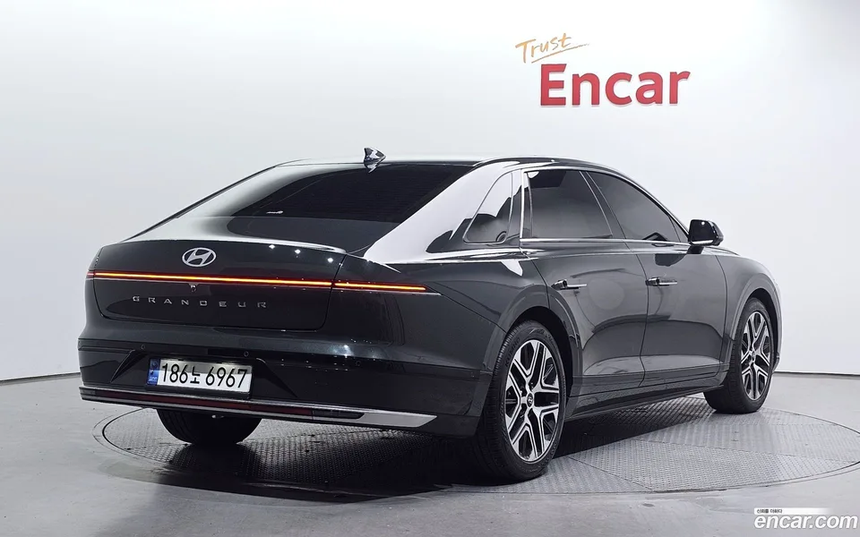 Hyundai Grandeur 3.5 2WD 2023 — миниатюра 2