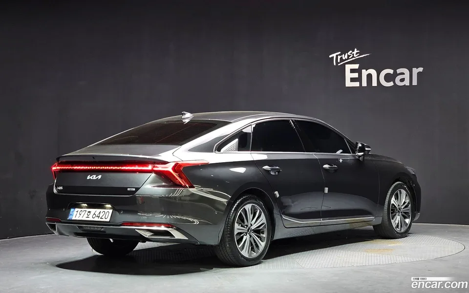 Kia K8 Hybrid 2022 — миниатюра 2