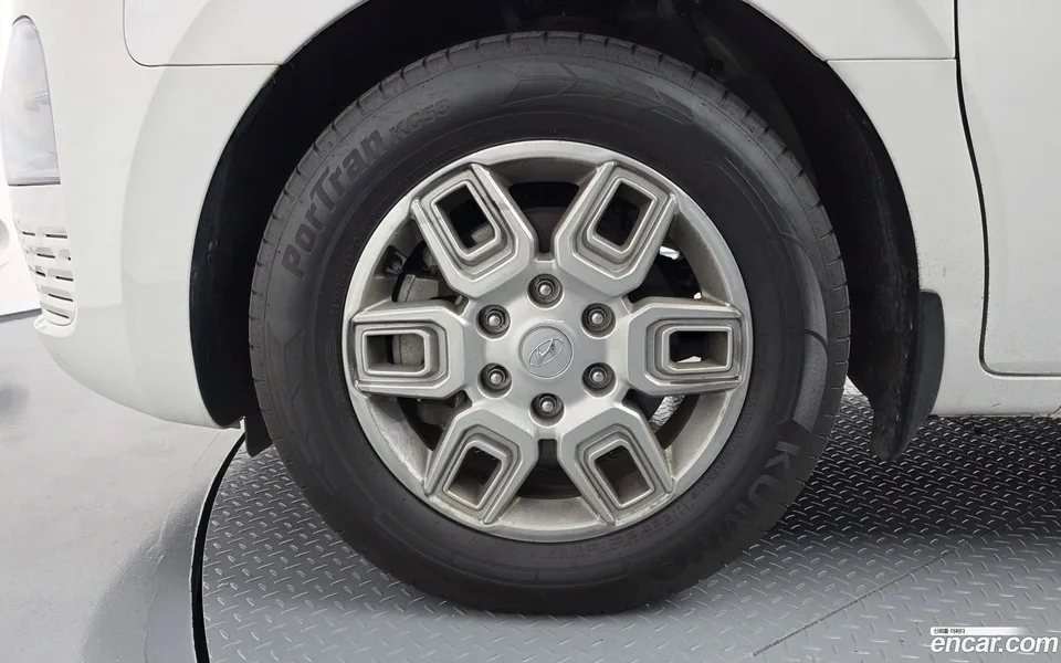 Hyundai Staria 3 2023 — миниатюра 5