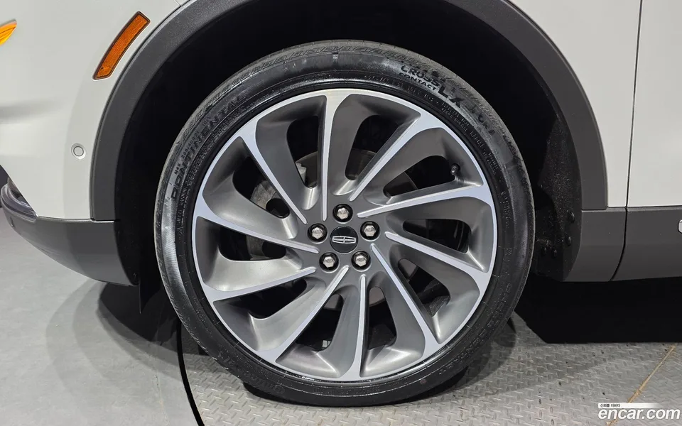 Lincoln 1 2.7 202A AWD 2022 — миниатюра 5
