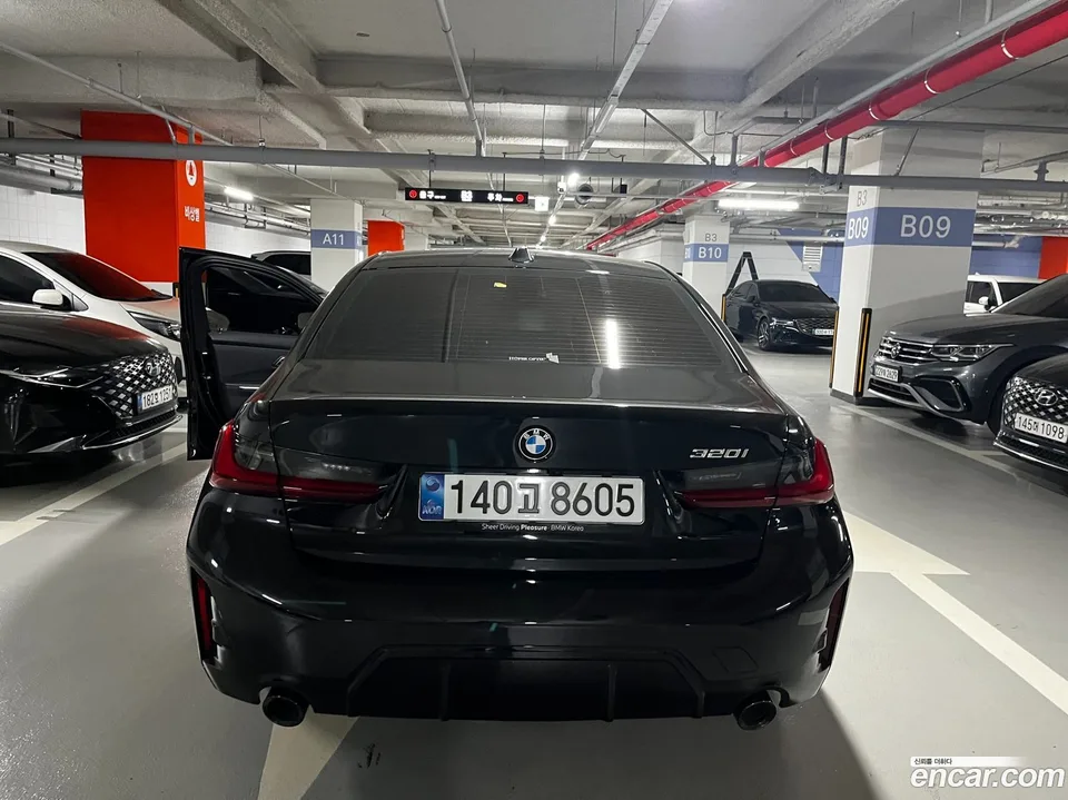 BMW 3 Series 320i M 2025 — миниатюра 5