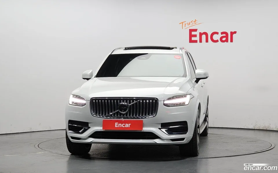 Volvo XC90 T8 2024 — миниатюра 3