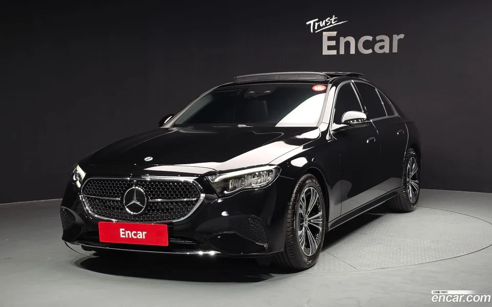Mercedes-Benz E-Class E200 2025 — фото 1, купить с доставкой в Москву