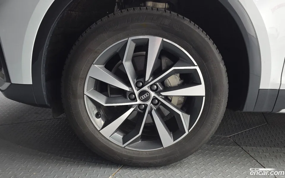 Audi Q5 40 TDI 2023 — миниатюра 5